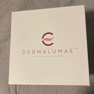 Dermalumae Light mask